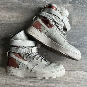 Nike SF Air Force 1 High boot - Sz. 10 - Used but great condition